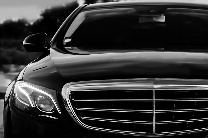 Airport to Hotel in Rome Private Transfer - A calm landing after the flight to Rome