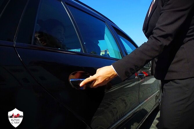 Airport to Rome Private Transfer - The airport meeting point deserves attention