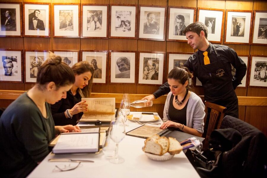 Alfredo alla Scrofa Restaurant in Rome: Eat Like a Star - Who should book Alfredo alla Scrofa?