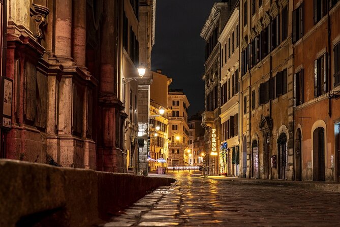 Ancient Rome at Twilight Walking Tour - Finishing in front of the Colosseum
