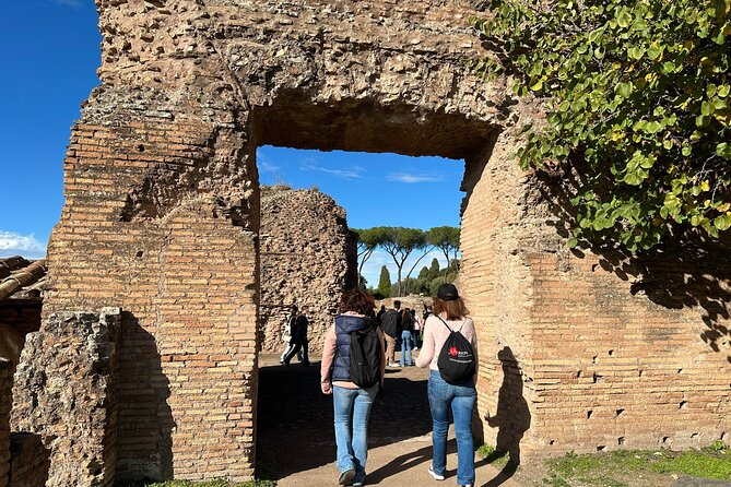 Ancient Rome Discovery: Colosseum, Forum, Palatine Guided Tour - Why the small group matters here