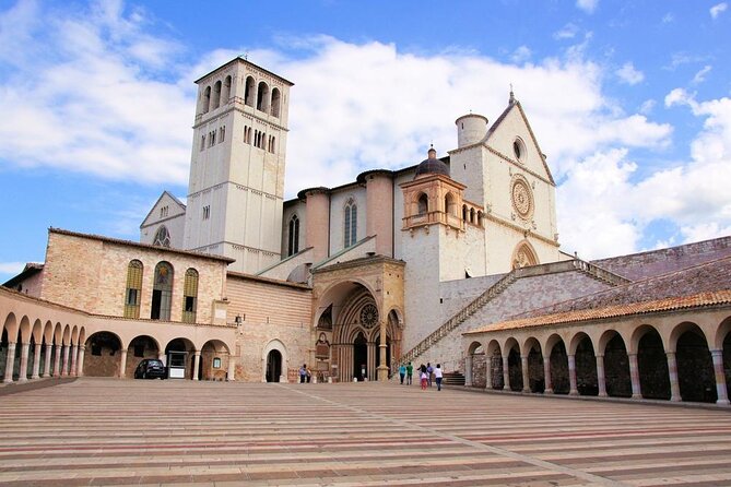 Assisi and Orvieto Guided Day Tour from Rome with Lunch - Two hill towns, one very full day