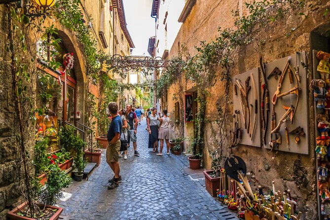 Bagnoregio & Orvieto Day Trip from Rome with Wine Tasting & Lunch - Walking, weather, and useful preparation