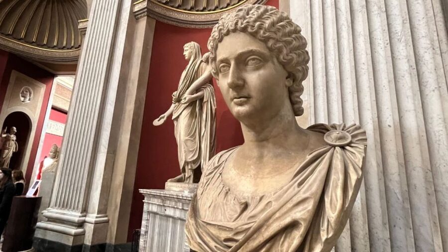 Best of the Vatican: Fast Track Highlights - The Sistine Chapel and Michelangelo’s ceiling