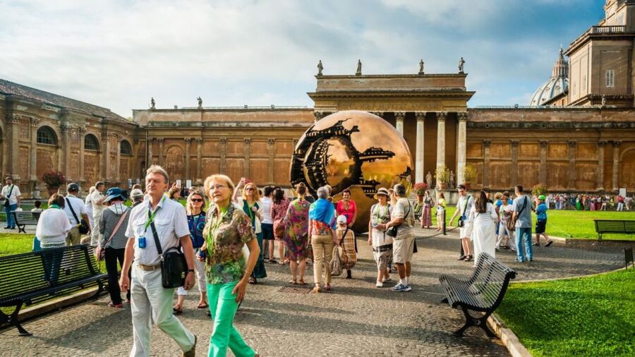 Best of the Vatican: Fast Track Highlights - What to wear and what to expect