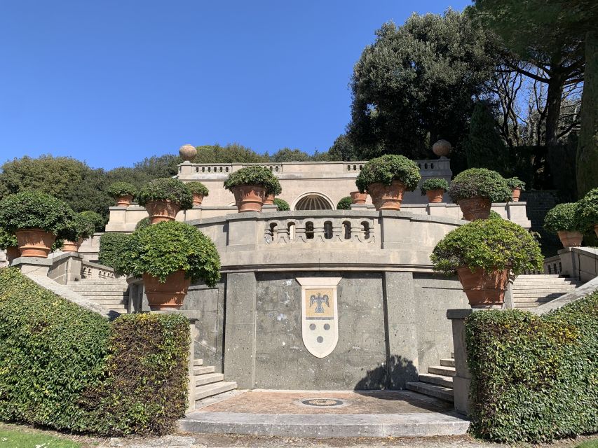 Castel Gandolfo: Papal Apartments and Secret Garden Ticket - Entering the former papal summer residence