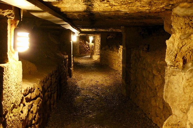 Catacombs and Hidden Underground Rome: Small Group Max 6 People - The six-person promise has a limit