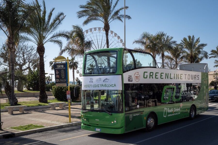 Civitavecchia: Hop-On Hop-Off Bus Ticket with Audio Guide - Old Port, the Kiss Statue, and Forte Michelangelo