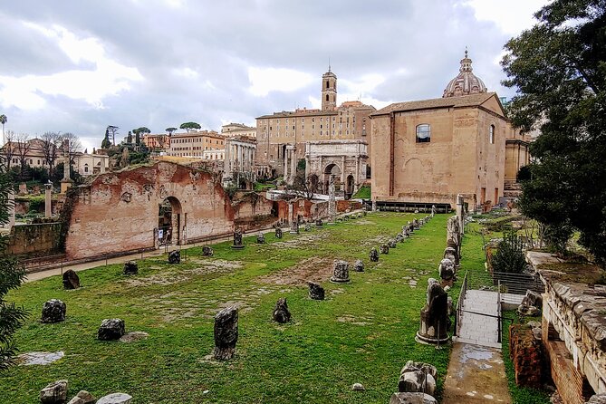 Colosseum & Ancient Rome Guided Walking Tour - Why the guide makes or breaks the tour
