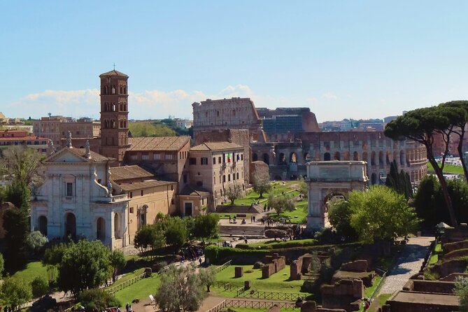 Colosseum and Roman Forum - Private tour - The Temple of Divus Julius and Caesar’s turning point