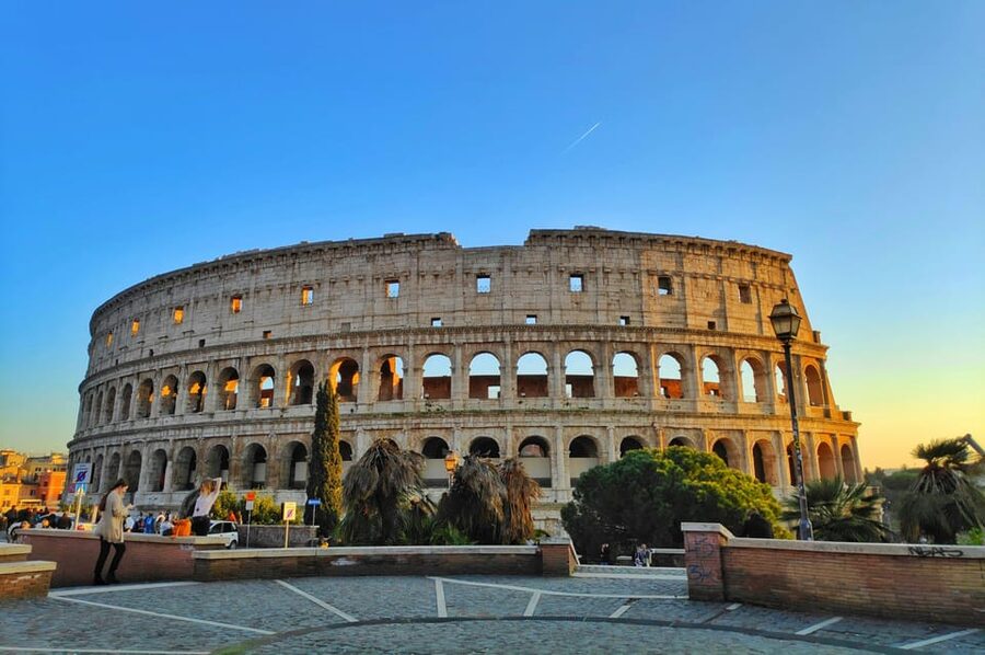 Colosseum Entry with digital audioguide and arena option - Walking the Roman Forum