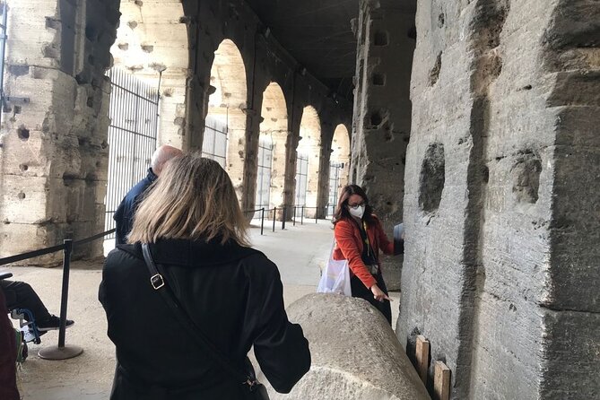 Colosseum Game for Kids and Families - Meeting at the Arch of Constantine