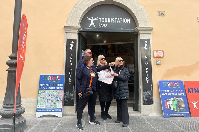 Colosseum, Roman Forum Experience and Vatican Museums - What this Rome package really includes