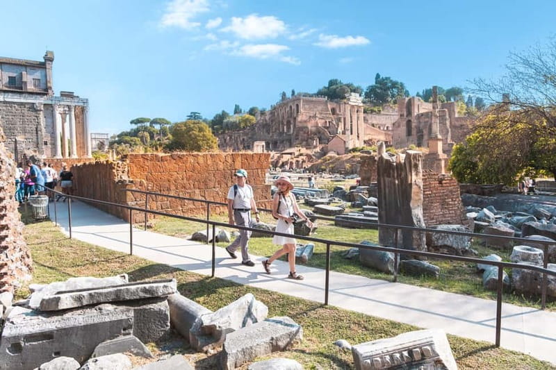 Colosseum, Roman Forum & Palatine Hill Entry and Audioguide - Climbing Palatine Hill for the View