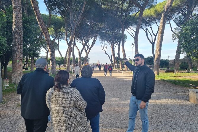 Discover Rome Highlights by Golf Cart Tour private tour - What your private guide adds