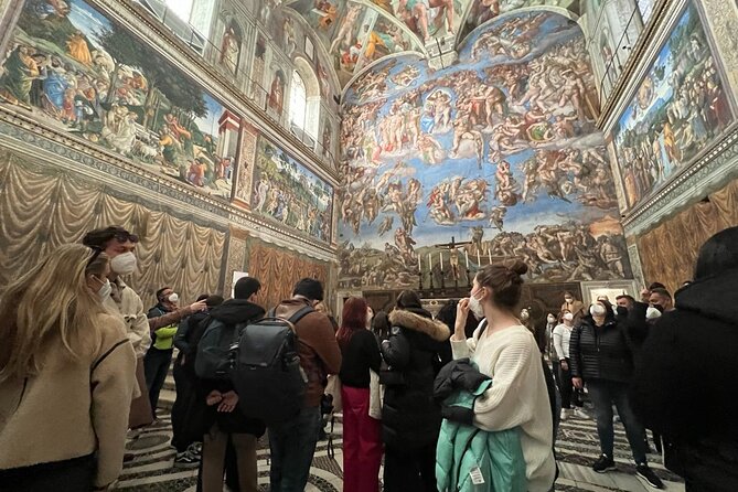 Exclusive First Access Vatican Tour with Skip the Line Basilica - Cortile della Pigna and the first look at Vatican art