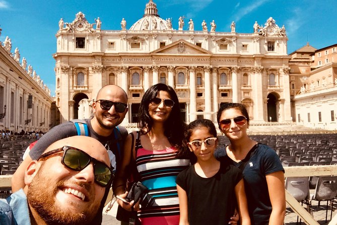 Express Early Morning Sistine Chapel Tour with Max 6 People - Raphael Rooms in 15 minutes