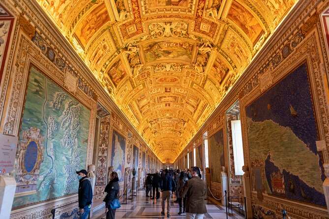 Fast track: Vatican Museums, Sistine Chapel Guided and St. Peter's Basilica Tour - Crowds, walking, and practical comfort