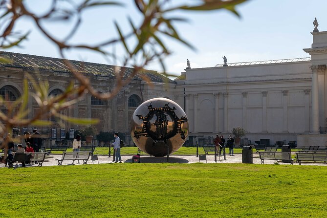 Fast track: Vatican Museums, Sistine Chapel Guided and St. Peter's Basilica Tour - How guide quality shapes the experience