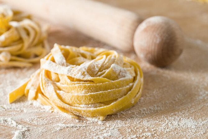 Fettuccine Ravioli and Tiramisu Cooking Class in Rome - Why this class works well in central Rome