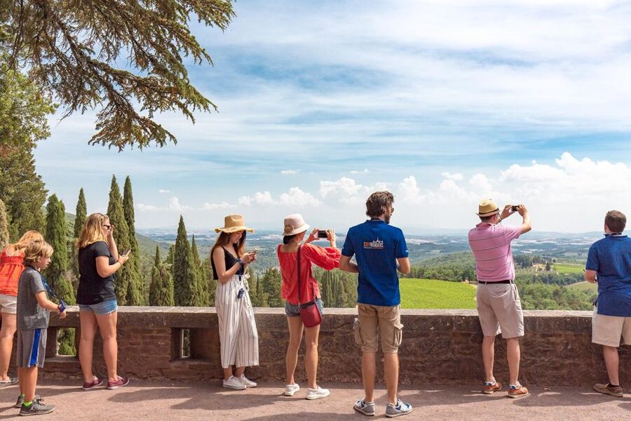 From Rome: Bagnoregio & Orvieto Day Trip with Wines & Lunch - Key points to know before booking