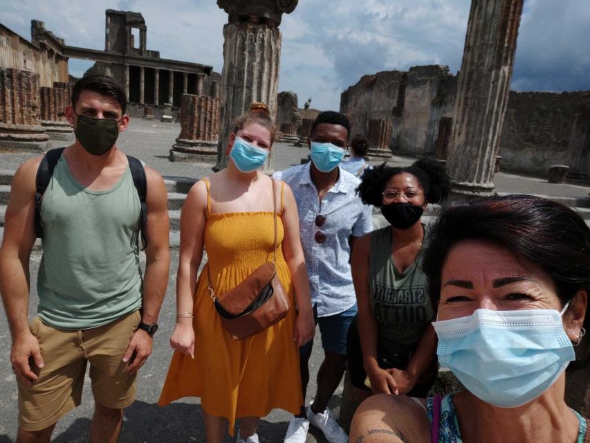 From Rome: Pompeii All-Inclusive Tour with Live Guide - Meeting Pompeii with a live guide