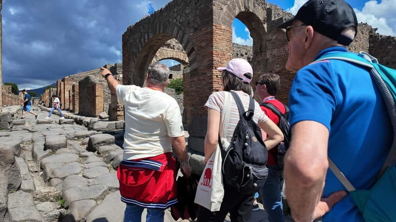 From Rome: Pompeii Ruins Tour with Expert Guide & Fast Train - Key points to know before booking