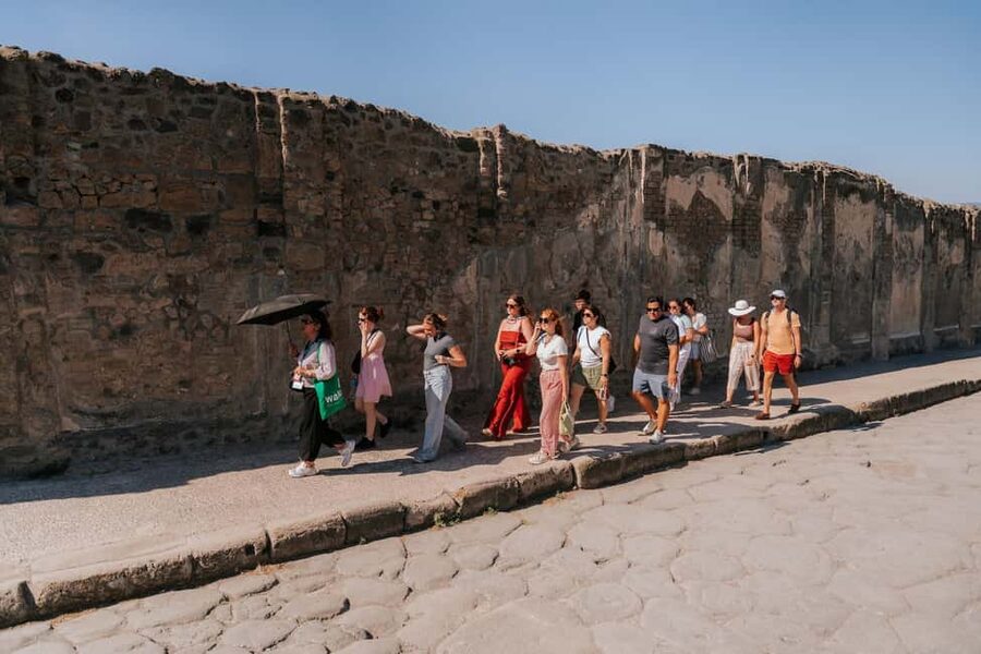 From Rome: Pompeii with Expert Guide & Amalfi Coast Day Trip - Positano free time and the limits of a short stop