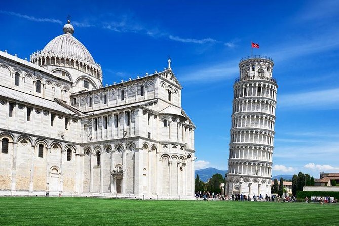 From Rome to Tuscany: Discover Florence and Pisa in One Day - Florence begins at Santa Croce
