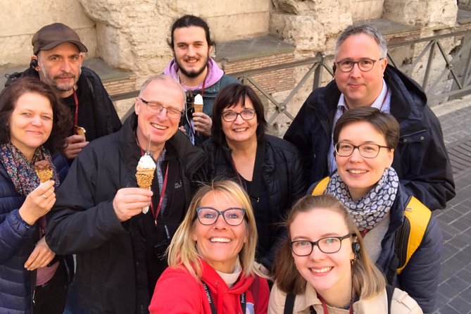 German Golfcart Tour - The Pantheon from the outside