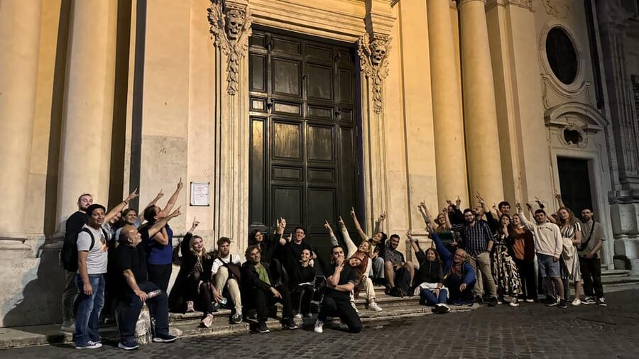 Ghosts, Legends & Mysteries of Rome Tip-Based Walking Tour - Why Rome’s dark side works so well at night