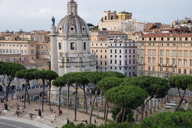 Guided Walking Tour of Rome: Top Sights & Baroque Treasures - What the guides add to the experience