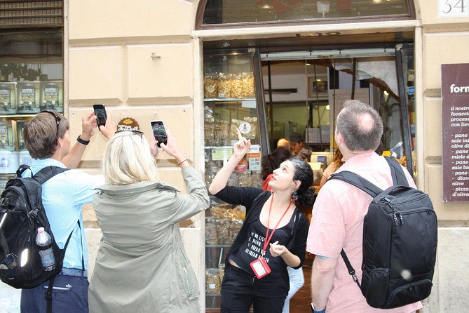 Jewish Ghetto & Piazza Navona: Food, Wine & Sightseeing Rome Tour - Campo de’ Fiori between market stalls and dinner