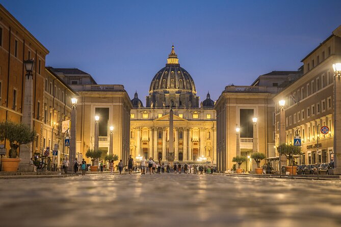 Night Tour of Rome with Local Pizza Dinner and Gelato Experience - Your driver-escort makes a big difference