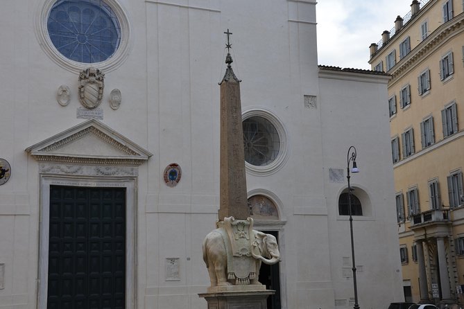 Pantheon Elite Guided Tour - Rome's Iconic Ancient Temple - Headsets, group size, and hearing the guide