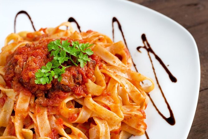 Pasta and Tiramisu Cooking Class in Rome, Piazza Navona - Piazza Navona views and nearby Roman sights