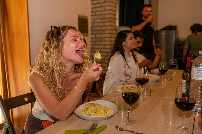 Pasta and Tiramisu Cooking Class Near the Colosseum - Carbonara or cacio e pepe: two Roman classics