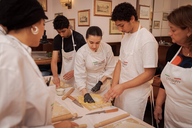Pasta Cooking Class in Rome - Fettuccine Class in Piazza Navona - Choosing a sauce and eating the finished dish