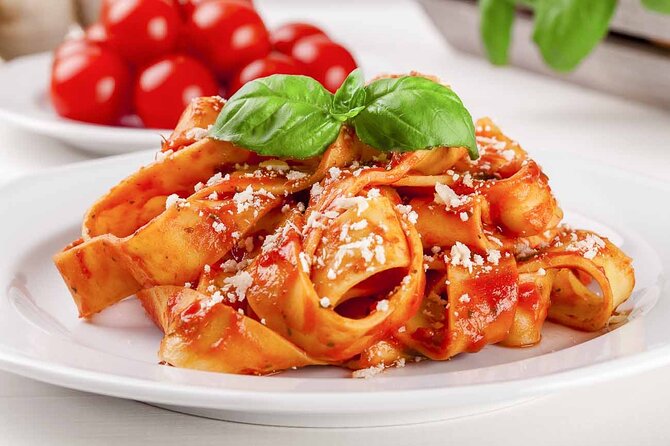 Pasta Cooking Class in Rome - Fettuccine Class in Piazza Navona - How to fit the nearby sights into your day