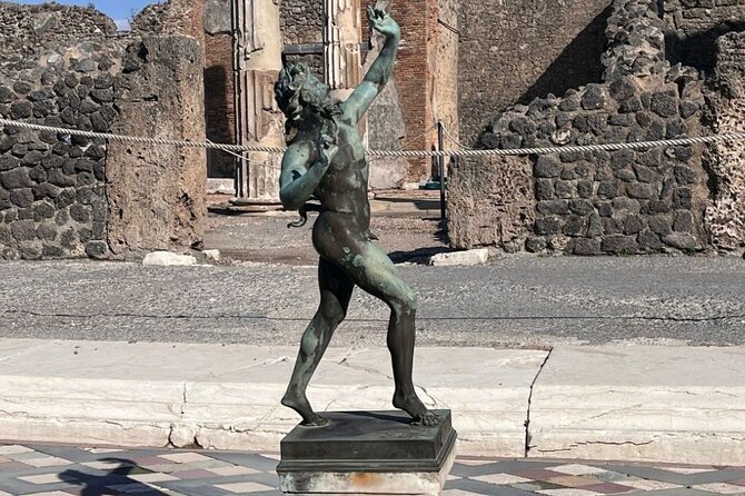 Pompeii and Naples Tour from Rome by Train with Lunch - What the $269 price buys you