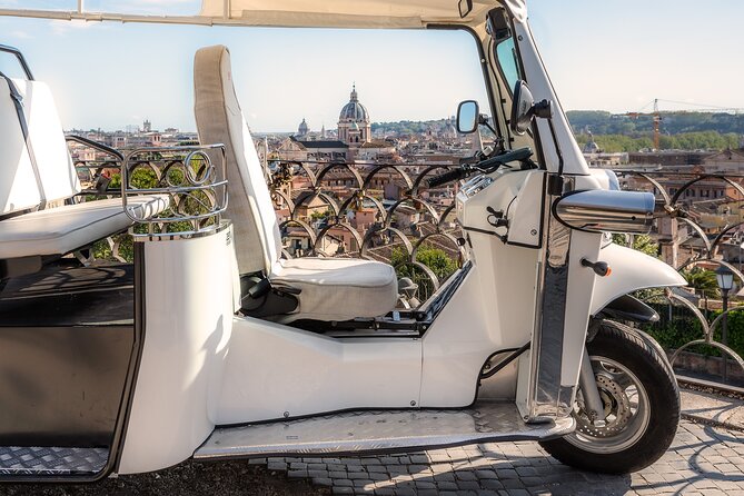 Private: 3 hours ETuk Tour in Rome - The Pyramid of Cestius and the Aventine Hill