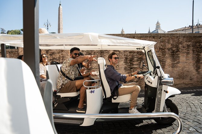 Private Electric Tuktuk Tour of Rome with Prosecco and Pickup - Gianicolo and the Prosecco pause