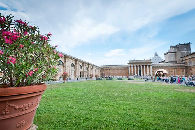 Private Vatican Museums Tour with Sistine Chapel & St. Peter's Basilica - Preparing for the Sistine Chapel
