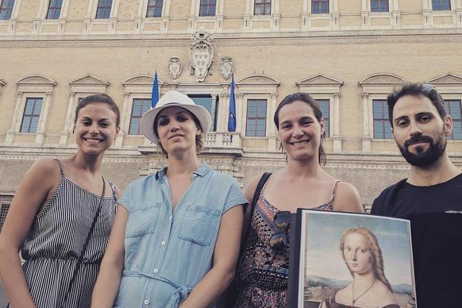 Renaissance Scarlet Ladies Tour: Caravaggio's and Borgia's Women - Why the small group matters
