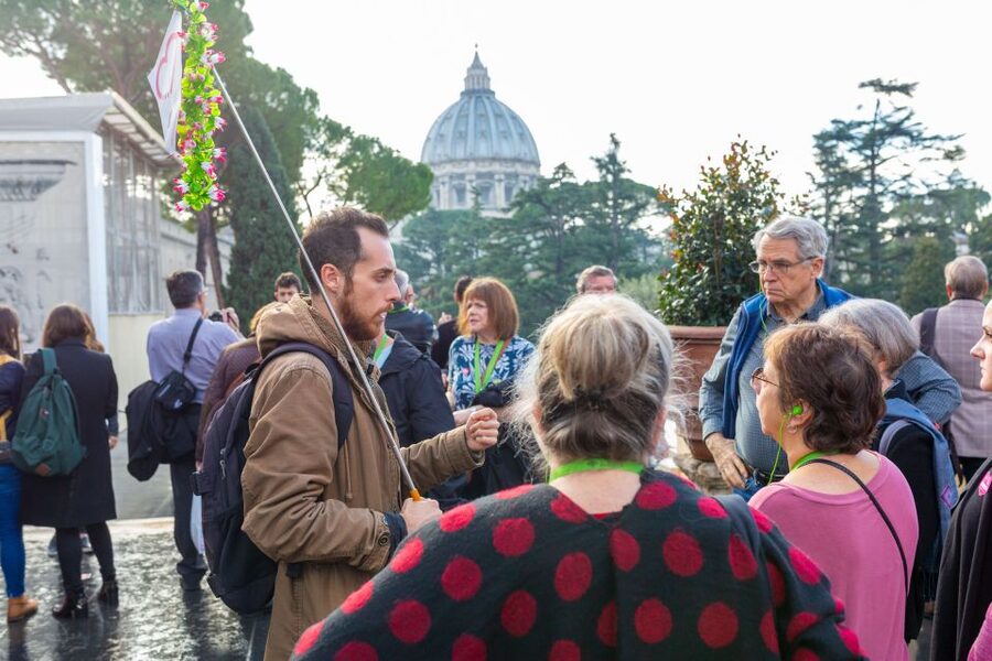 Rome: 1 Day Vatican & Colosseum Tour - Meeting the Colosseum guide at Colle Oppio Park