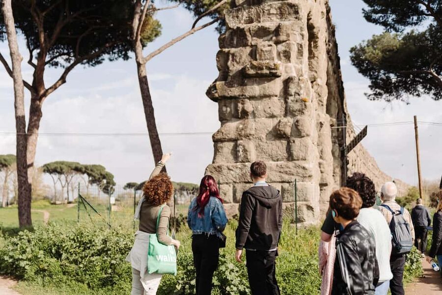 Rome: Appian Way, Aqueducts, and Catacombs Tour - Aqueduct Park and Rome’s engineering scale