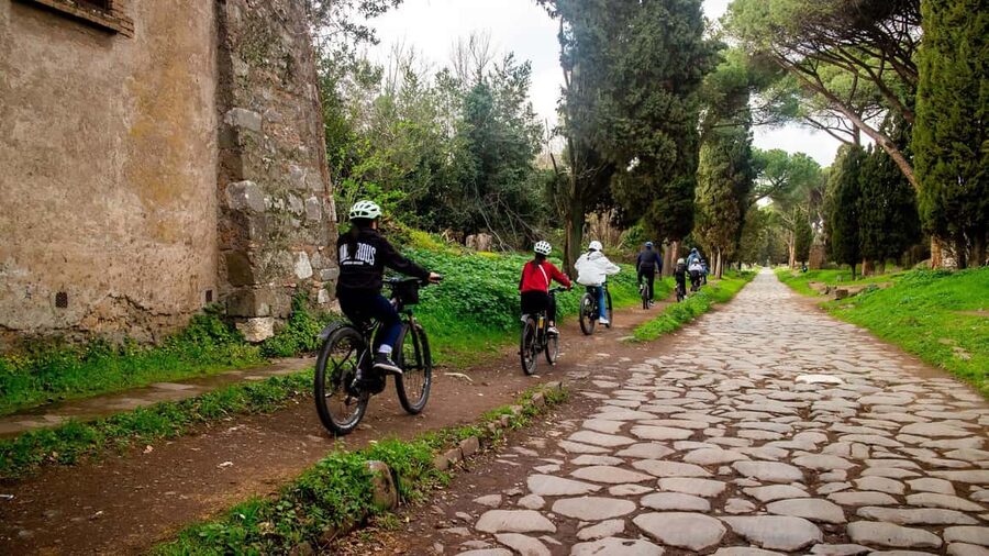 Rome: Appian Way Aqueducts Bike Tour (UPG Catacombs & Lunch) - Villa dei Quintili, Cecilia Metella, and Maxentius