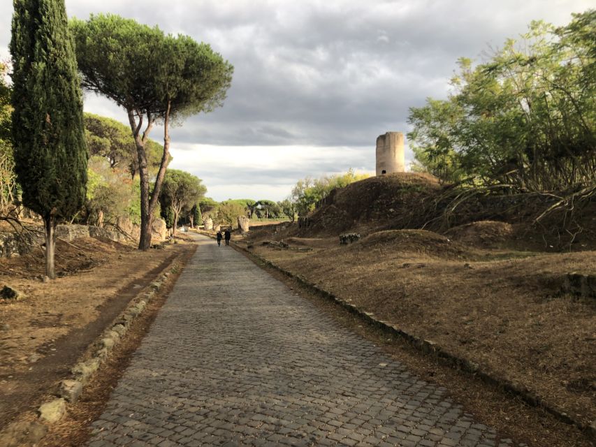 Rome: Appian Way E-Bike Tour Catacombs, Aqueducts & Picnic - What the e-bike ride is really like