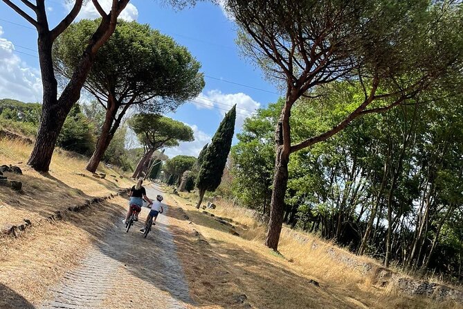 Rome:Appian Way E-bike Tour, Catacombs, Aqueducts & Transfer - Why the Appian Way works so well by bicycle