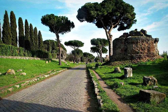 Rome:Appian Way E-bike Tour, Catacombs, Aqueducts & Transfer - Open views at Appia Antica Regional Park
